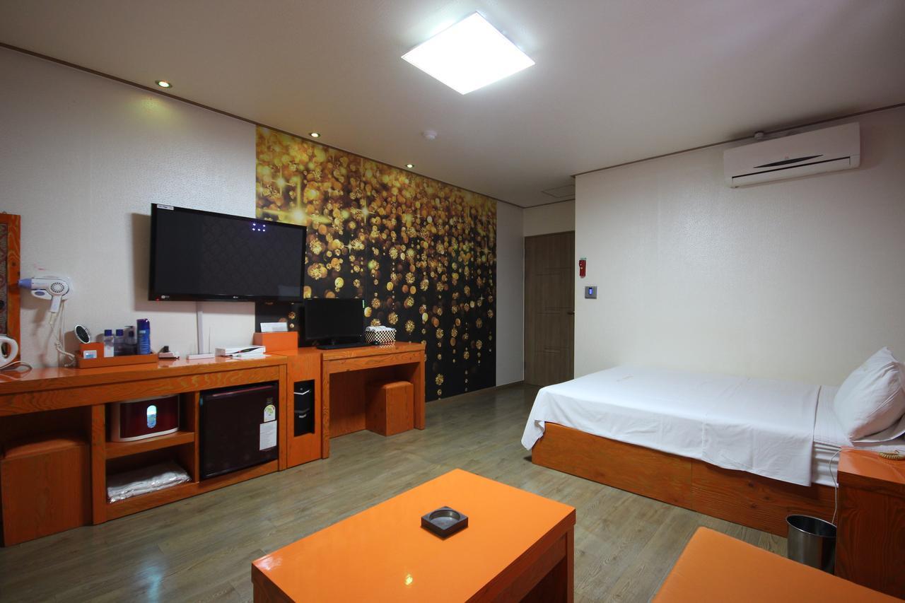 Hotel Lie Geoje Eksteriør bilde