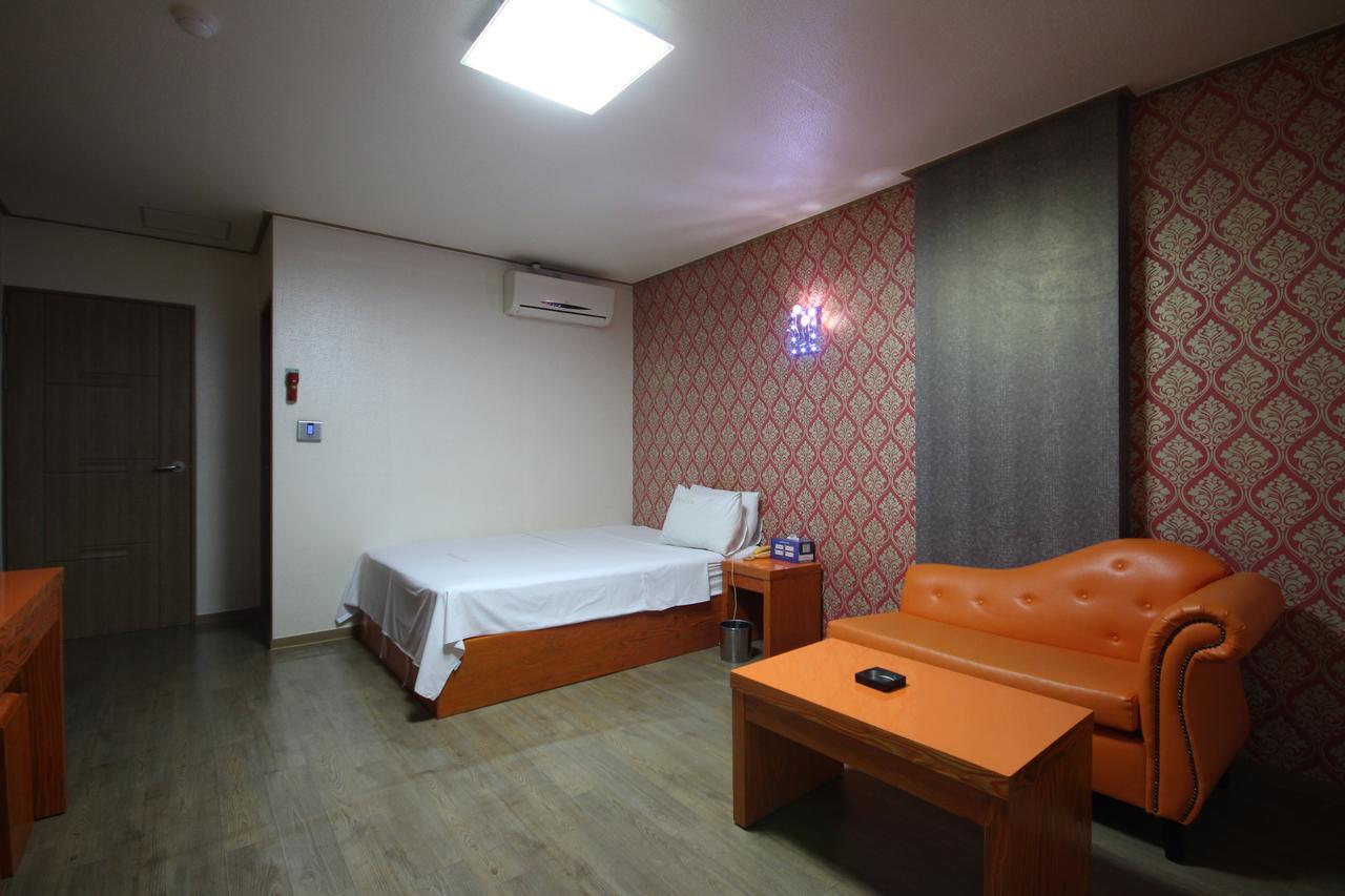 Hotel Lie Geoje Eksteriør bilde