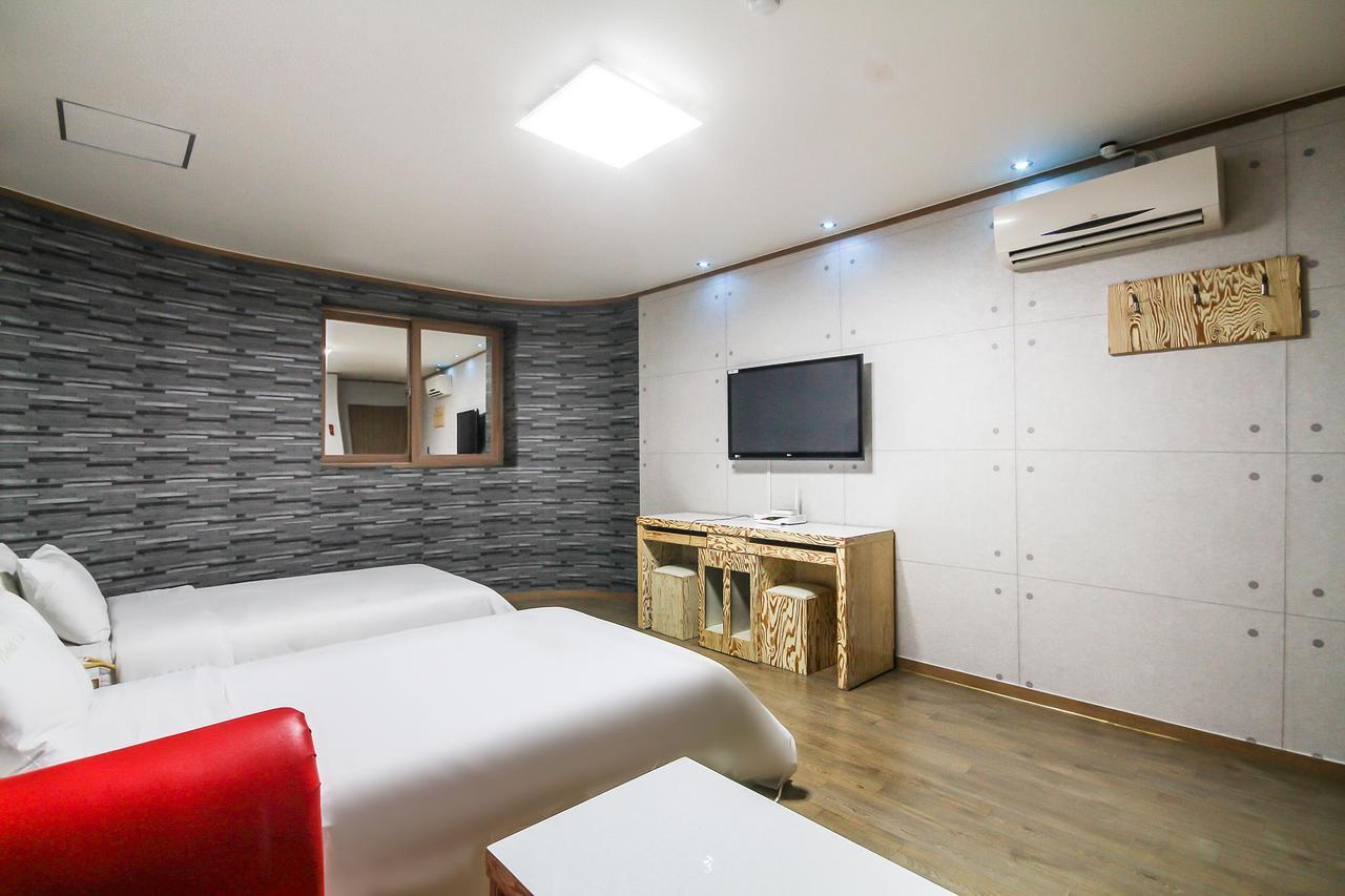 Hotel Lie Geoje Eksteriør bilde